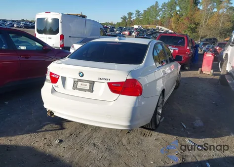 2011 BMW 328I z USA, uszkodzony, nr VIN WBAPH7C59BE683181